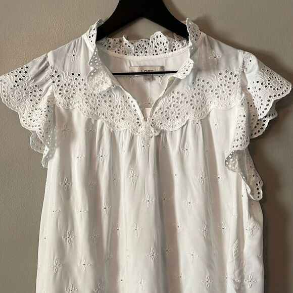 New! LOFT Eyelet Lace Ruffle Scalloped Top in White Size Medium NWT - Picture 6 of 12